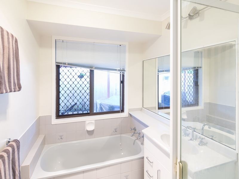 1/2 Trelleck Court, Alexandra Hills QLD 4161