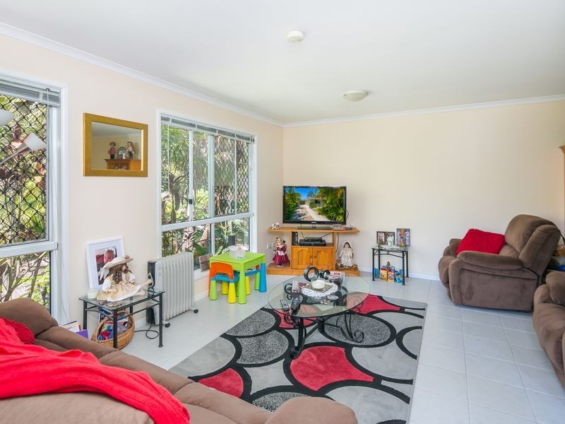 2/73 Burbank Road, Birkdale QLD 4159