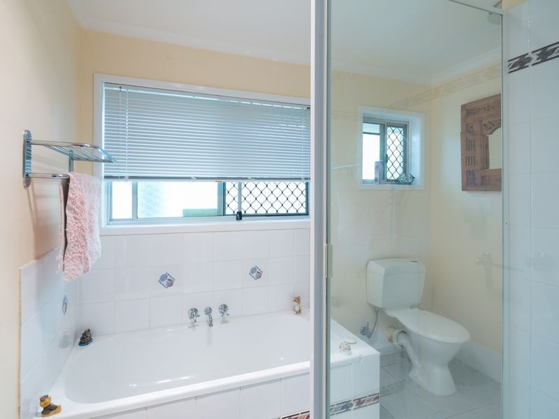 2/73 Burbank Road, Birkdale QLD 4159