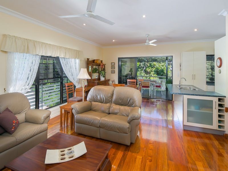 30 Barnham Street, Wynnum QLD 4178