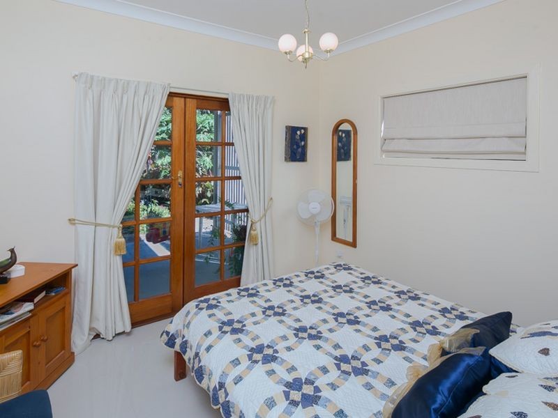 30 Barnham Street, Wynnum QLD 4178