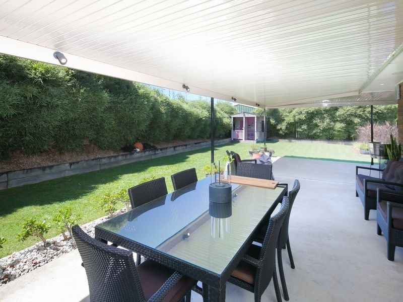 11 Reading Drive, Alexandra Hills QLD 4161