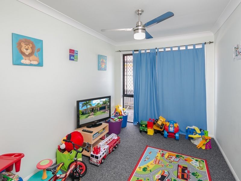 11 Walnut Court, Birkdale QLD 4159