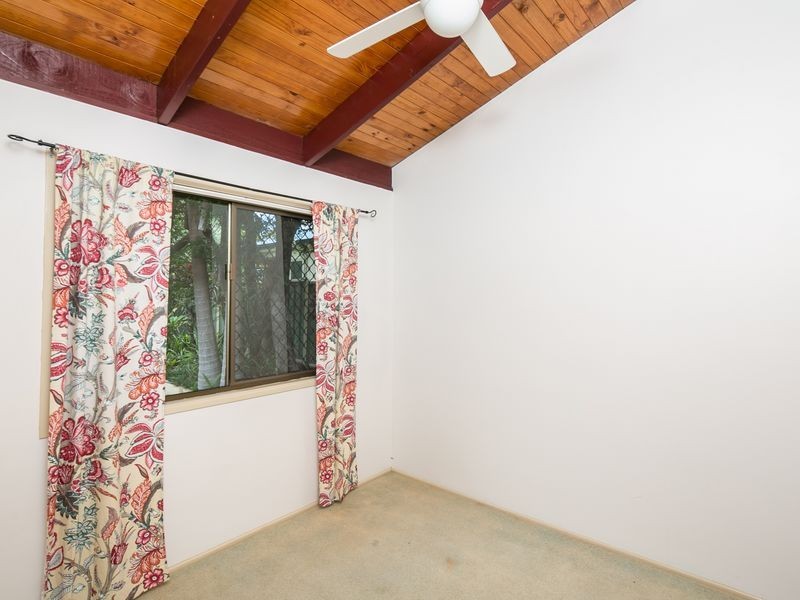 6 Sheena Street, Wellington Point QLD 4160