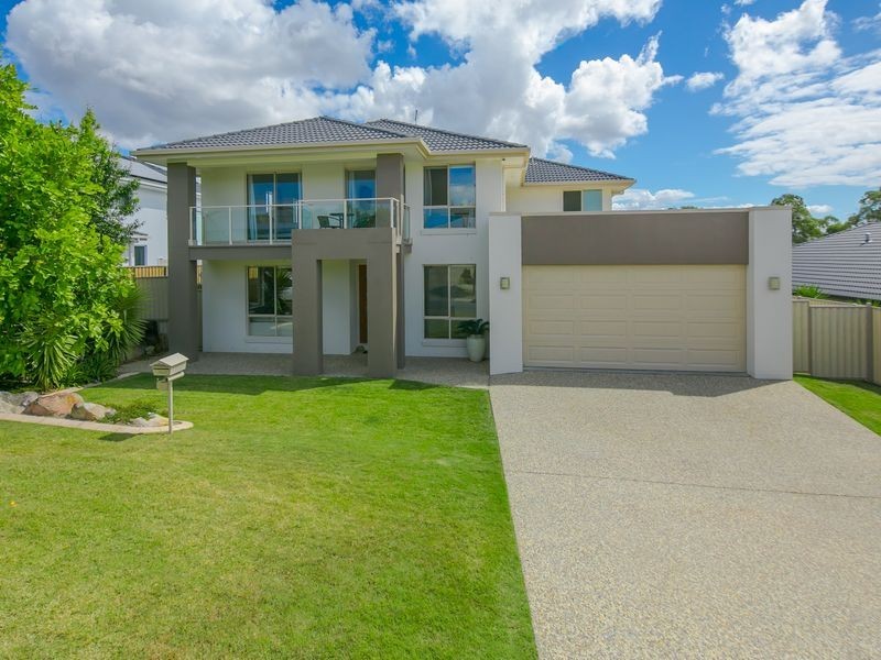 12 Amalia Street, Birkdale QLD 4159