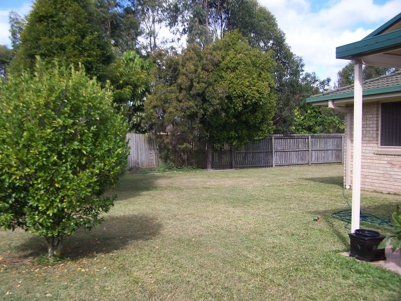 4 Coventry Court, Wellington Point QLD 4160