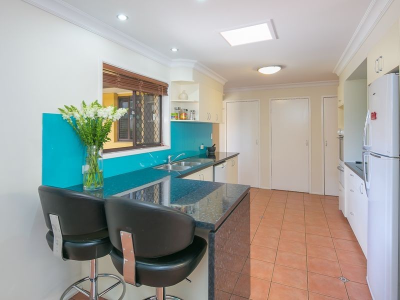 12 Manly Street, Birkdale QLD 4159