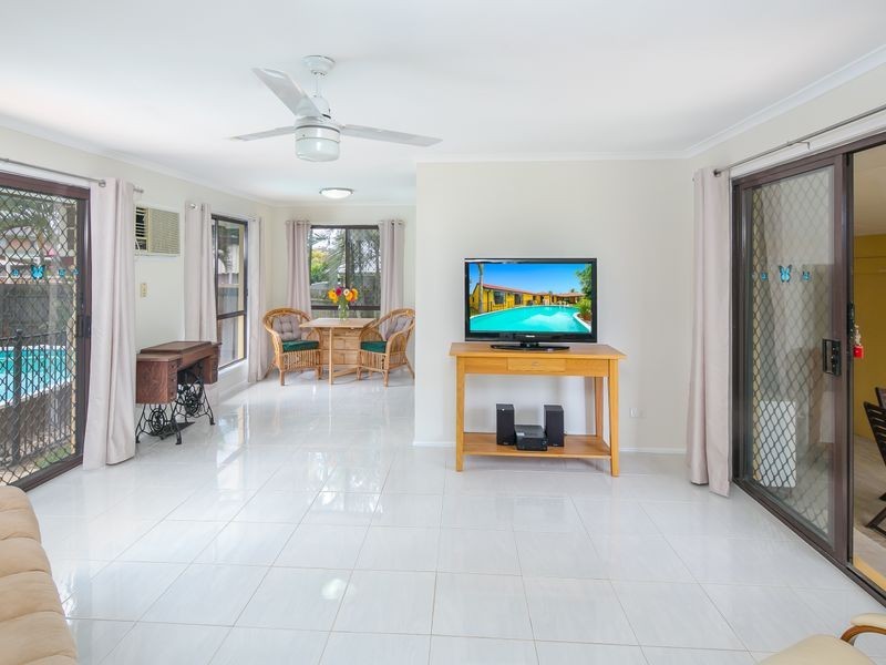 12 Manly Street, Birkdale QLD 4159