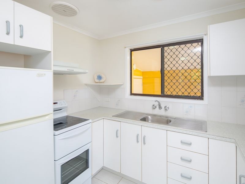 12 Manly Street, Birkdale QLD 4159