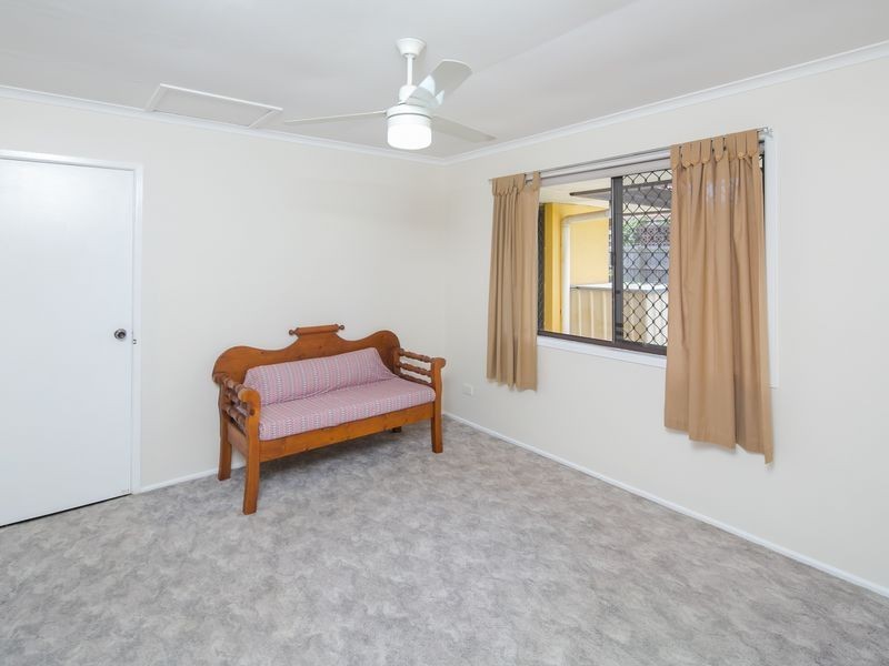 12 Manly Street, Birkdale QLD 4159