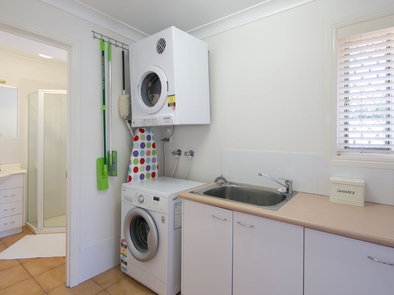 87 Creek Road, Birkdale QLD 4159