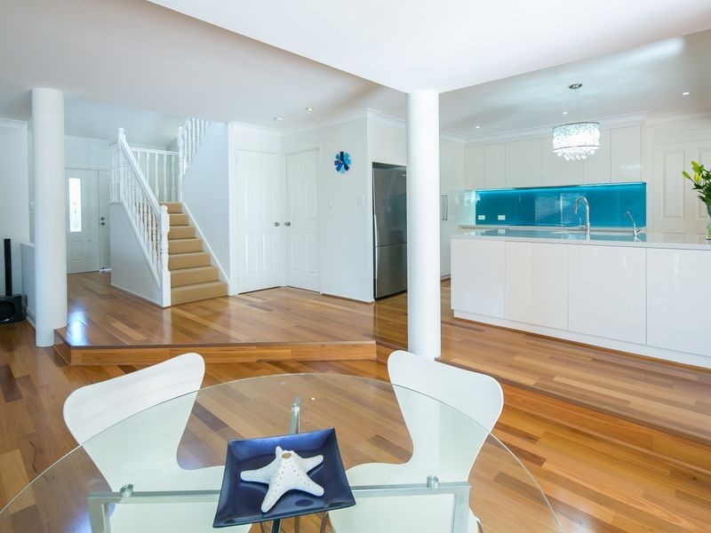 87 Creek Road, Birkdale QLD 4159