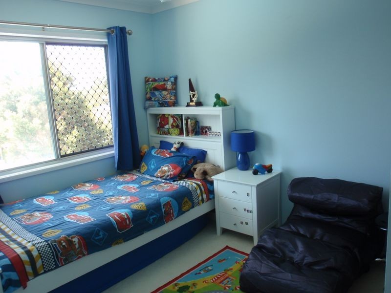 4 Pigeon Court, Birkdale QLD 4159