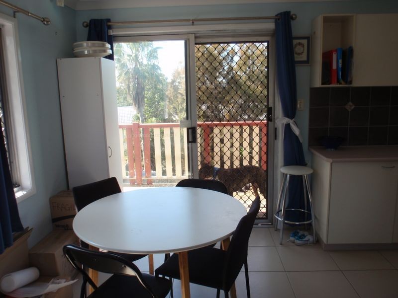 4 Pigeon Court, Birkdale QLD 4159