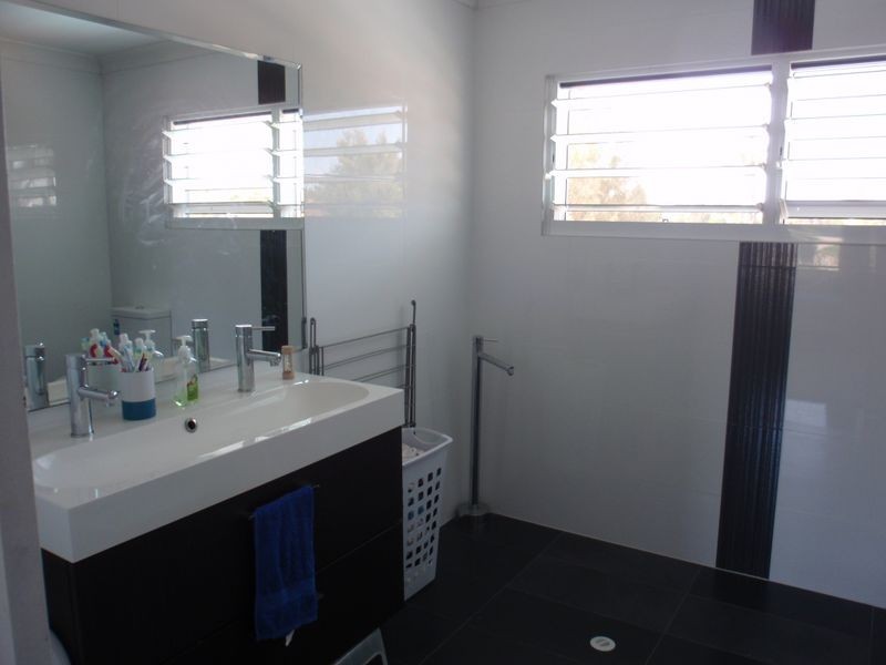 4 Pigeon Court, Birkdale QLD 4159