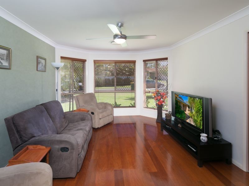 24 Farnham Street, Wellington Point QLD 4160