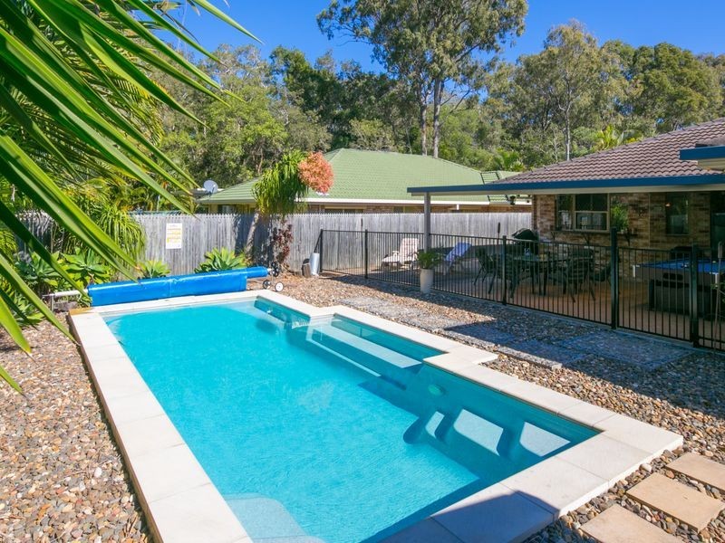 24 Farnham Street, Wellington Point QLD 4160