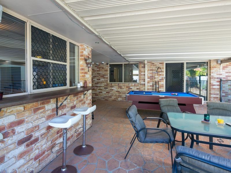 24 Farnham Street, Wellington Point QLD 4160