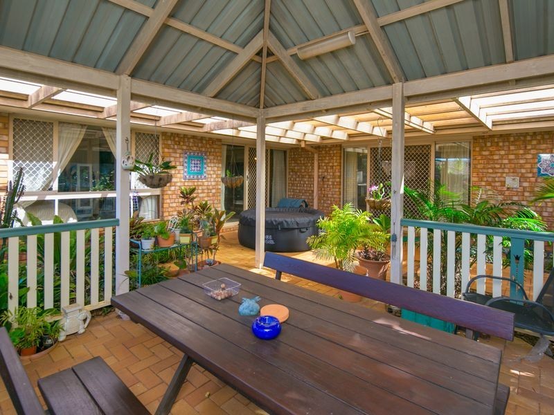 16 Montgomery Drive, Wellington Point QLD 4160