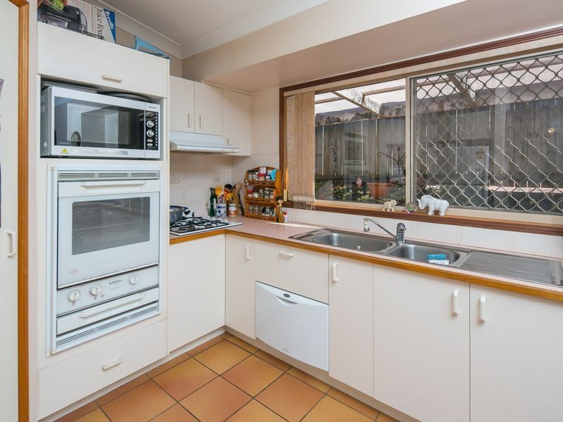 16 Montgomery Drive, Wellington Point QLD 4160