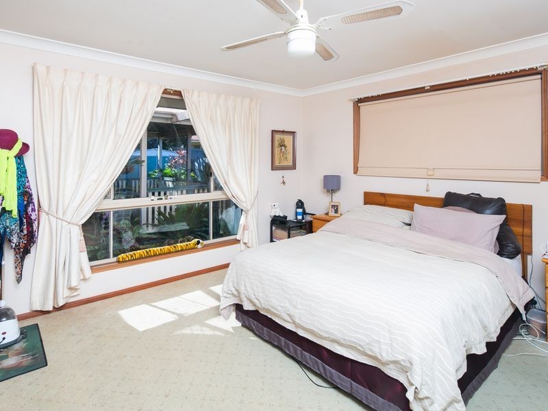 16 Montgomery Drive, Wellington Point QLD 4160