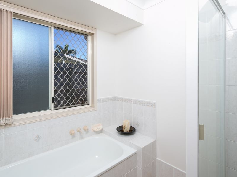 68 Burbank Road, Birkdale QLD 4159