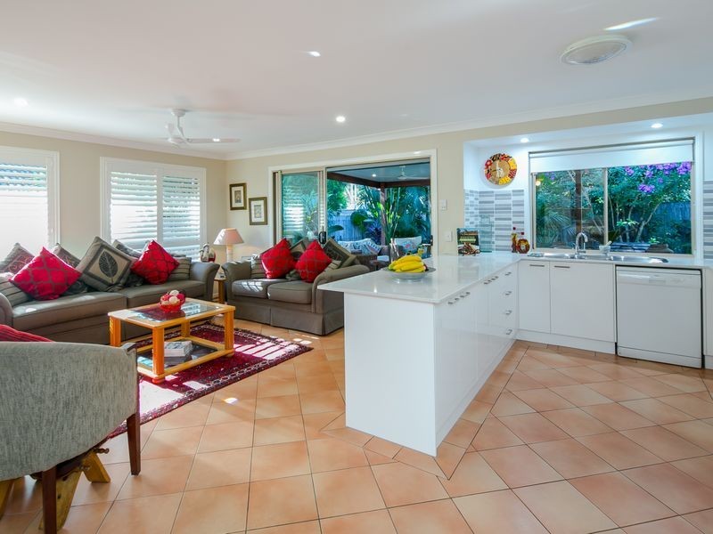 6 Spurs Drive, Wellington Point QLD 4160