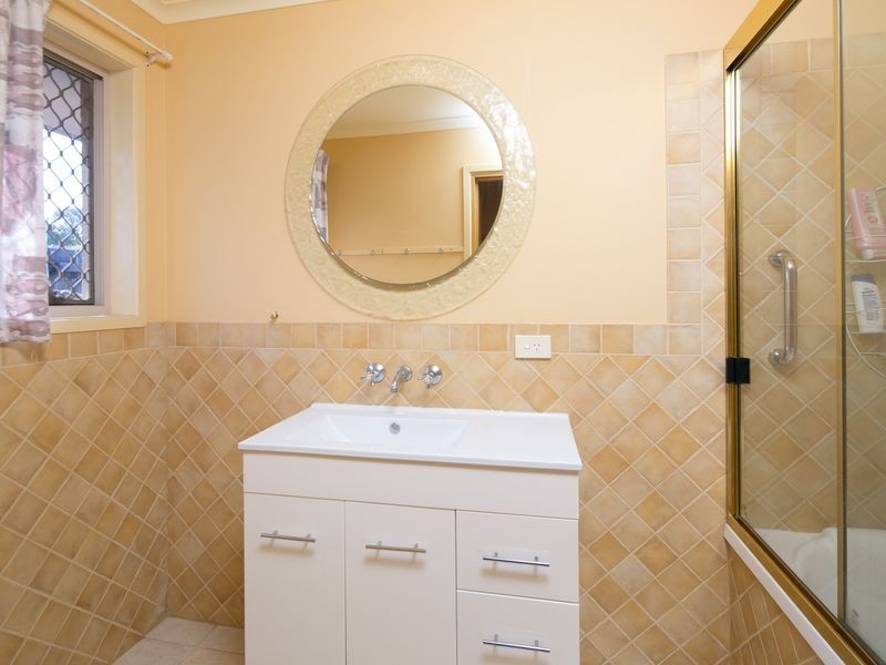 16 Tulipwood Drive, Birkdale QLD 4159