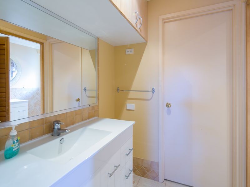 16 Tulipwood Drive, Birkdale QLD 4159