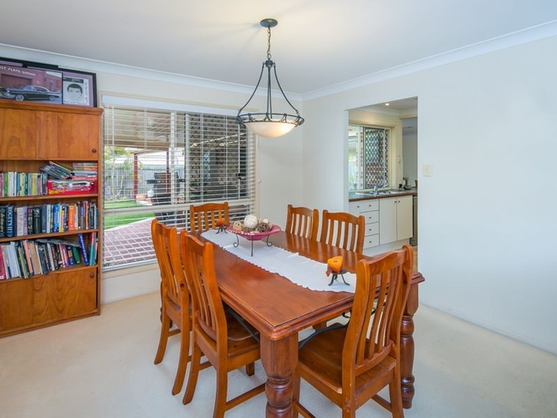 11 Allerton Place, Birkdale QLD 4159