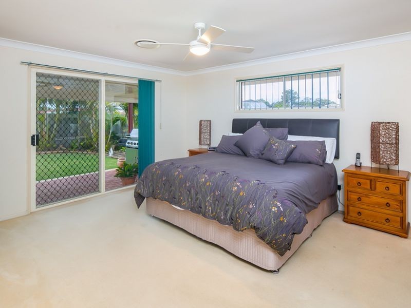 11 Allerton Place, Birkdale QLD 4159