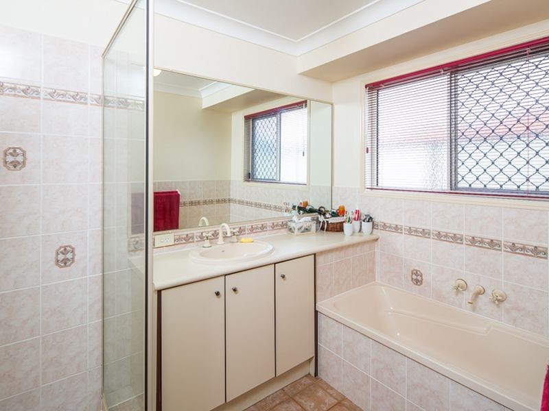 11 Allerton Place, Birkdale QLD 4159