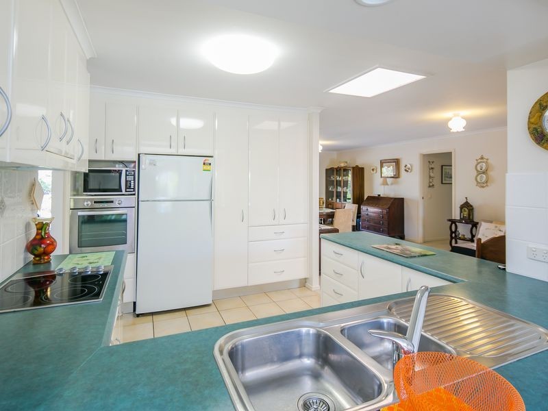 57 Whitehall Avenue, Birkdale QLD 4159