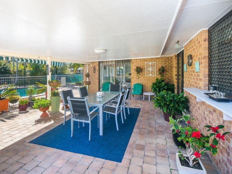 57 Whitehall Avenue, Birkdale QLD 4159