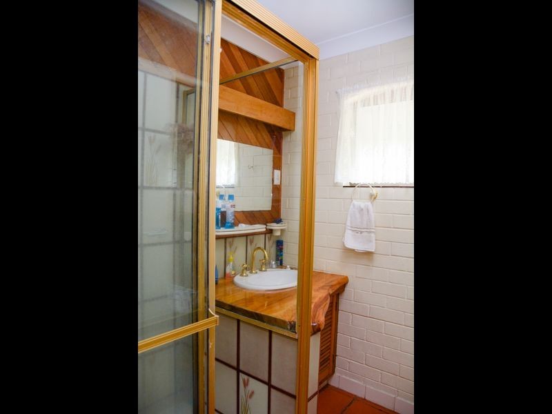 12 Surman Street, Birkdale QLD 4159