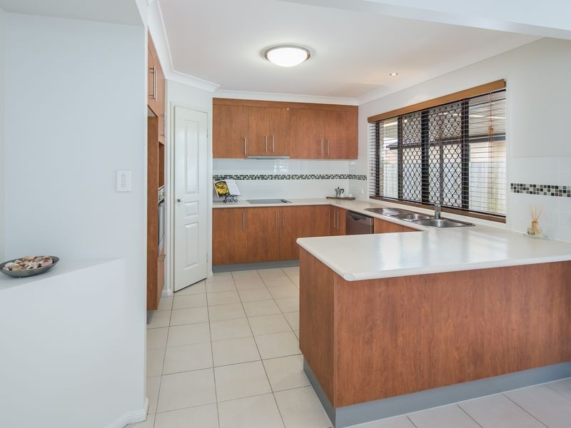 14 Haig Road, Birkdale QLD 4159
