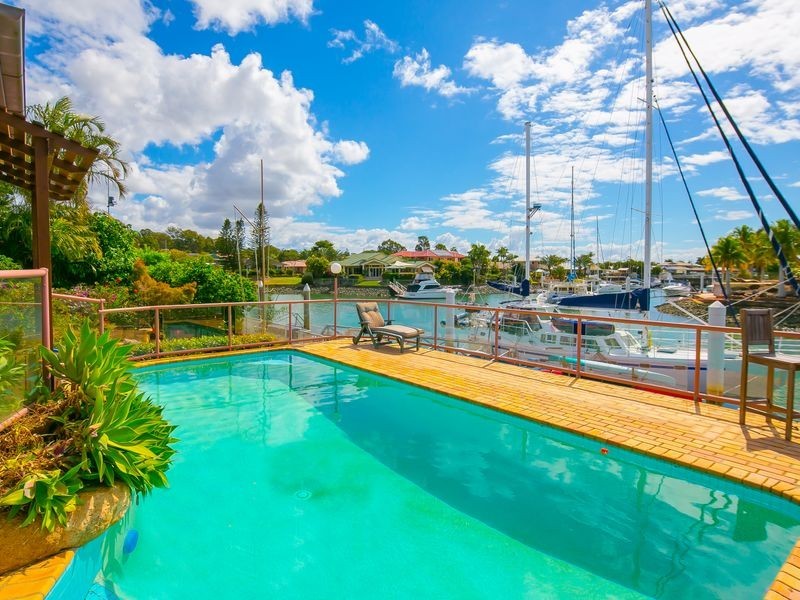 10 Keel Street, Birkdale QLD 4159