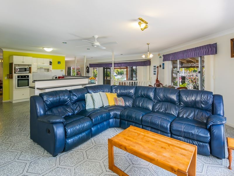 10 Keel Street, Birkdale QLD 4159