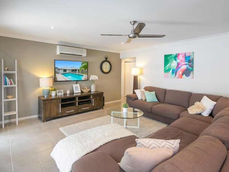 12 Elaine Place, Birkdale QLD 4159