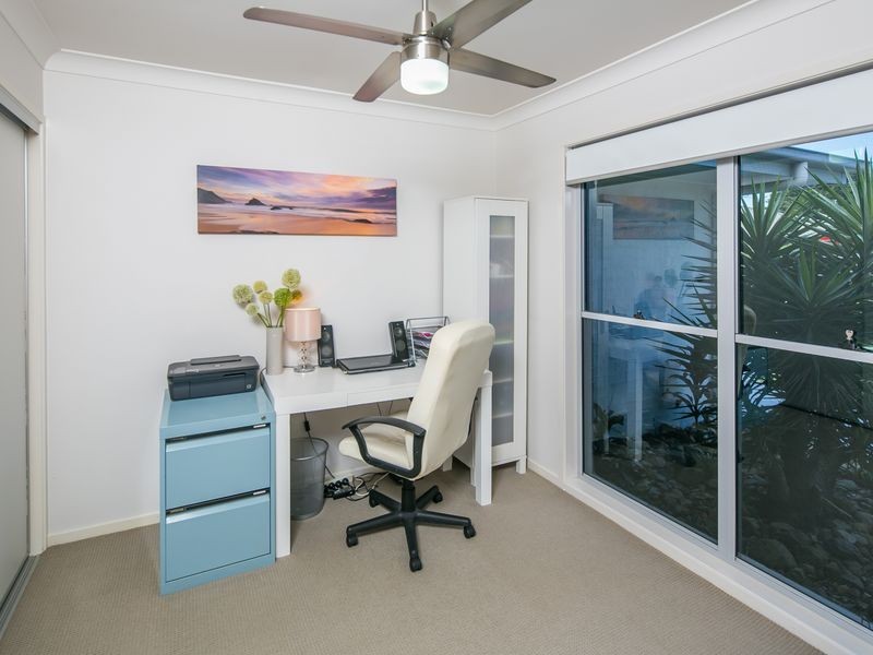 12 Elaine Place, Birkdale QLD 4159