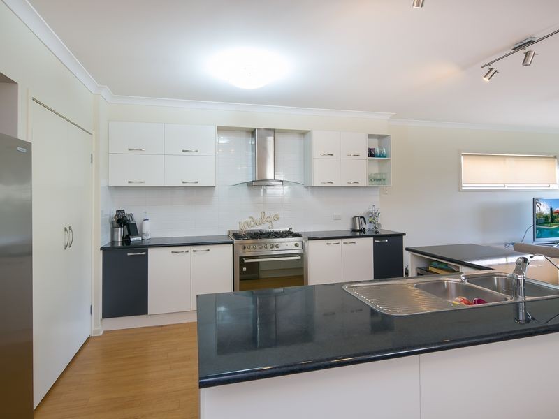 50 Foch Street, Wynnum West QLD 4178