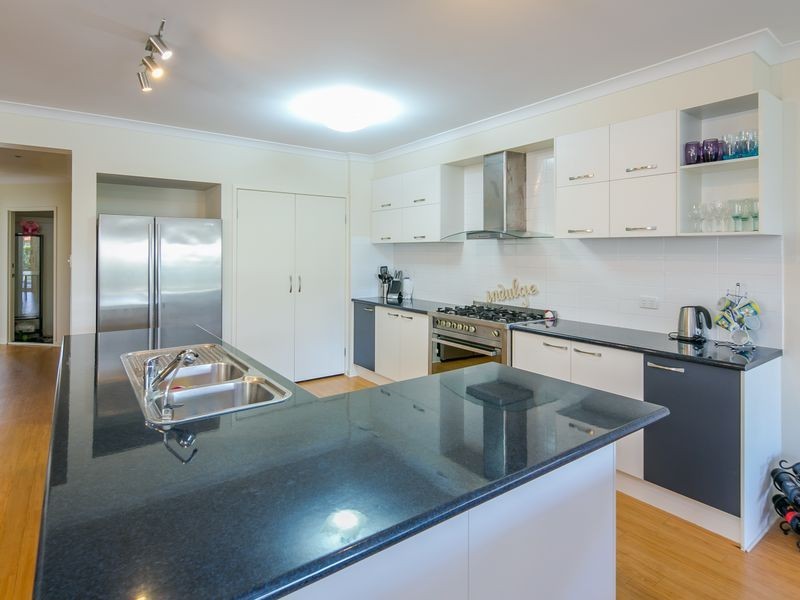 50 Foch Street, Wynnum West QLD 4178