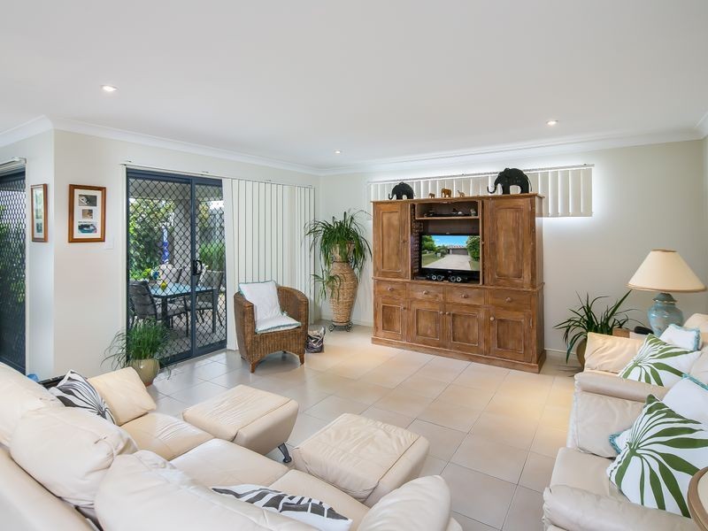 6 Torello Crescent, Victoria Point QLD 4165