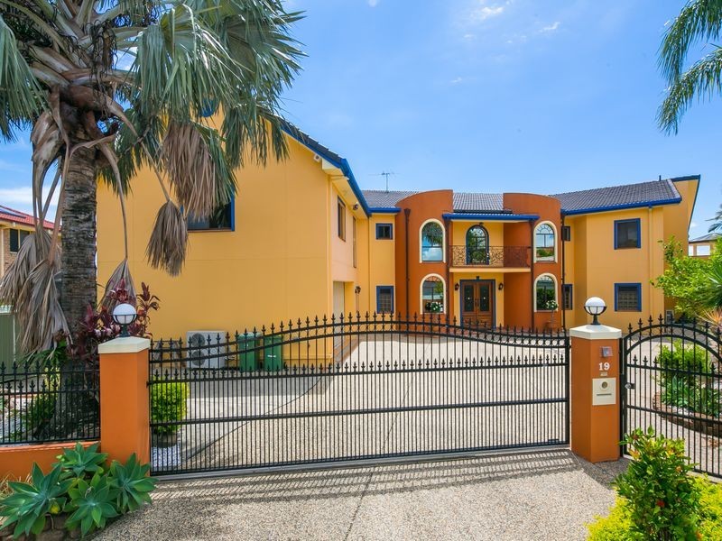 19 Boom Court, Birkdale QLD 4159