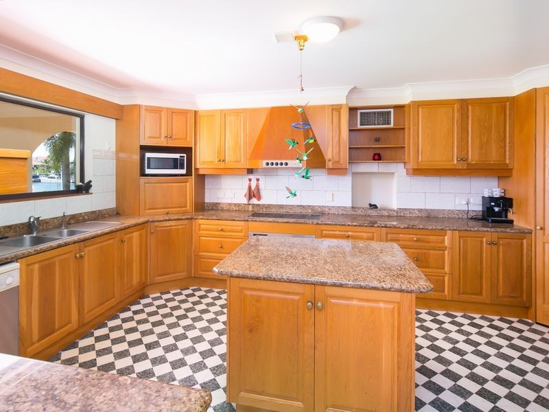 19 Boom Court, Birkdale QLD 4159