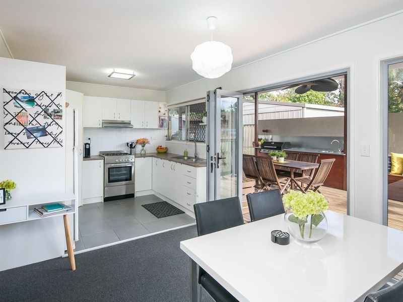 8 Banks Street, Capalaba QLD 4157