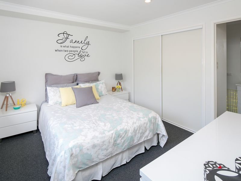 8 Banks Street, Capalaba QLD 4157