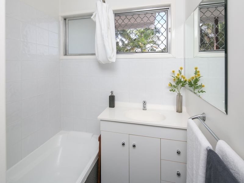 8 Banks Street, Capalaba QLD 4157