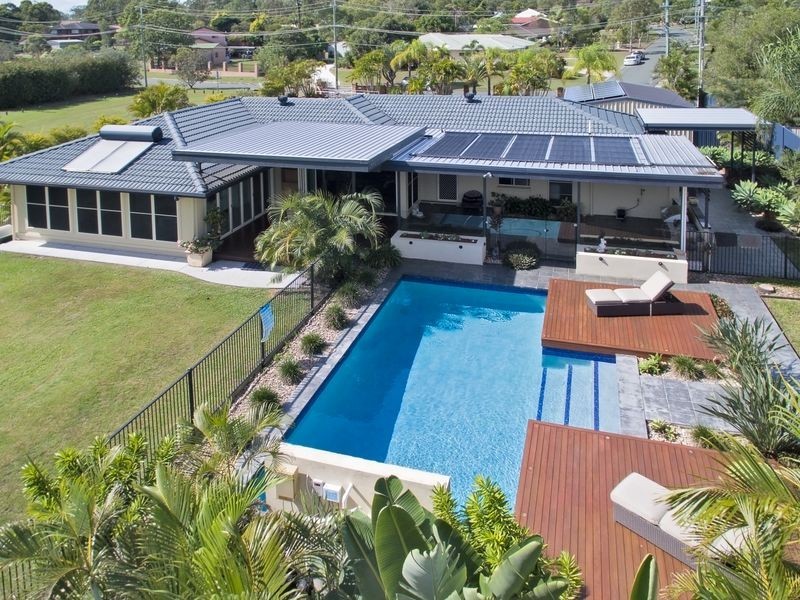 11 Catherine Street, Birkdale QLD 4159