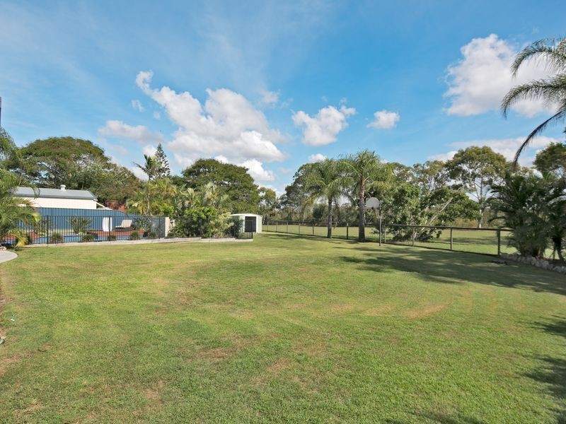 11 Catherine Street, Birkdale QLD 4159